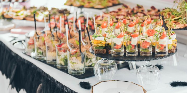 Reasons To Hire Corporate Caterers In Sydney For Your Next Meeting Or Event
